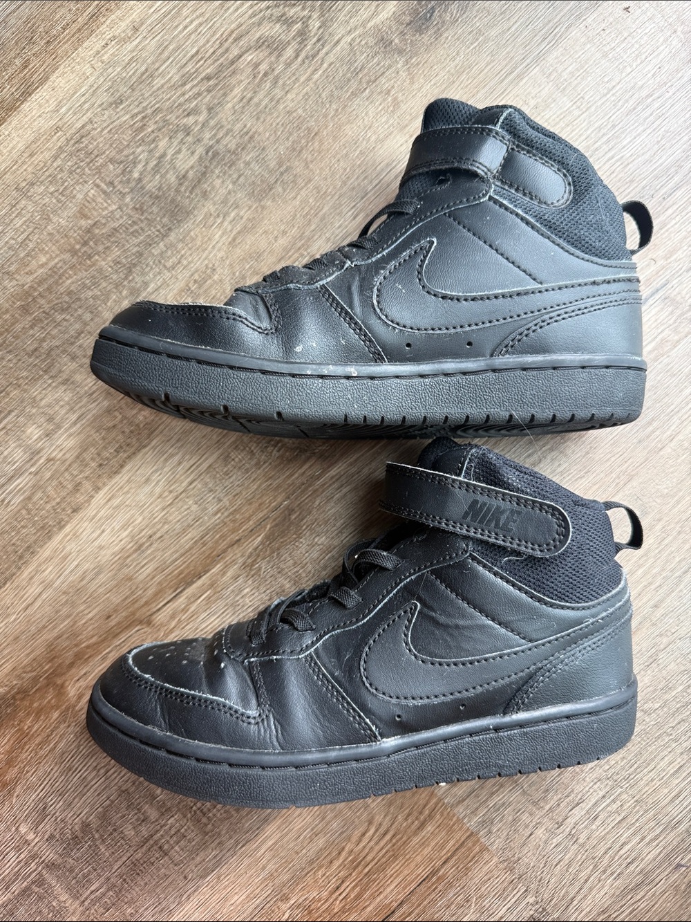 Nike black high top boys sneakers